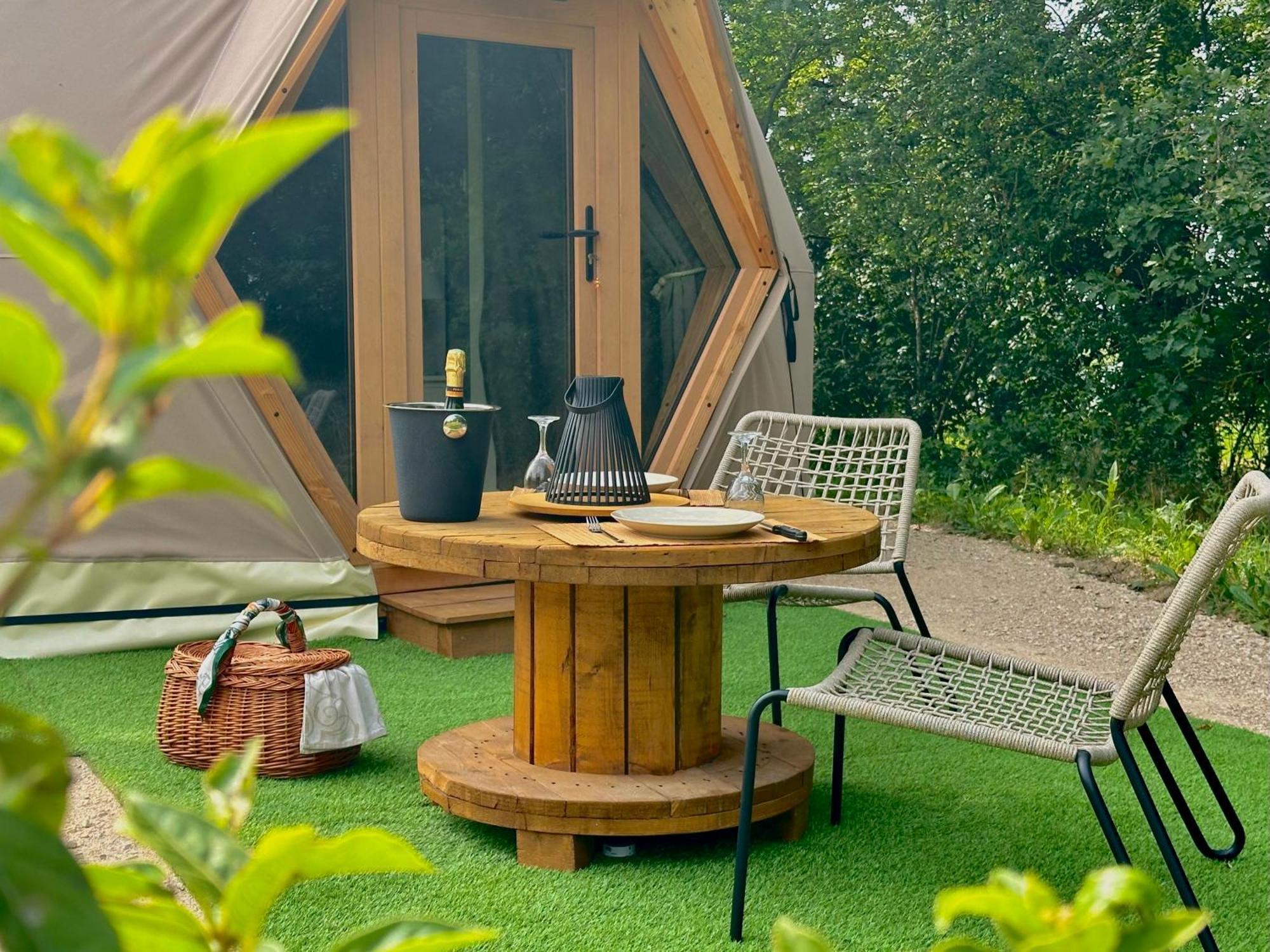 Dome Pathome Catonvielle Exteriör bild