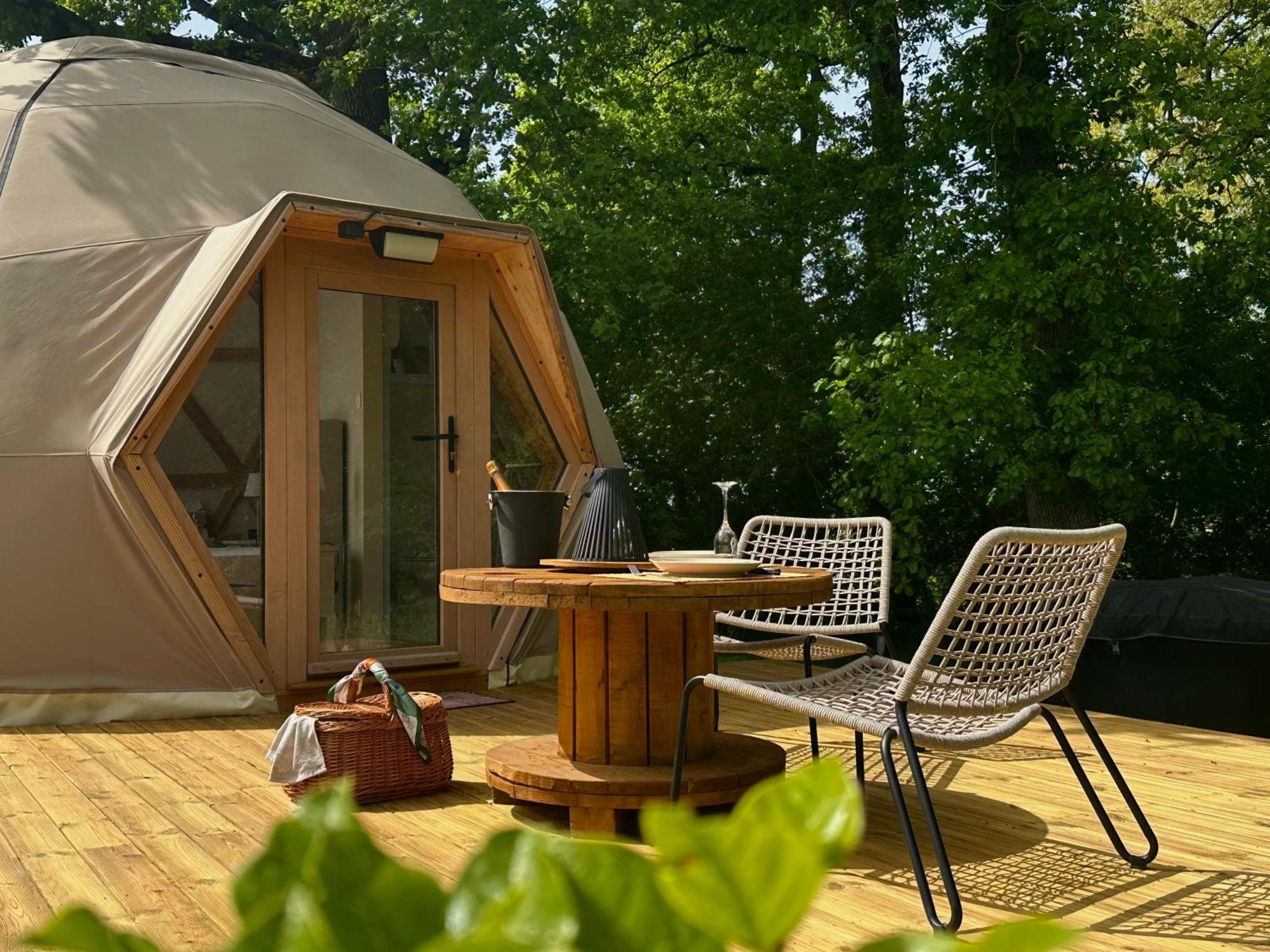 Dome Pathome Catonvielle Exteriör bild